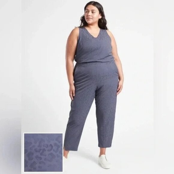 Athleta Pants - Athleta Brooklyn Textured Jumpsuit Size 20